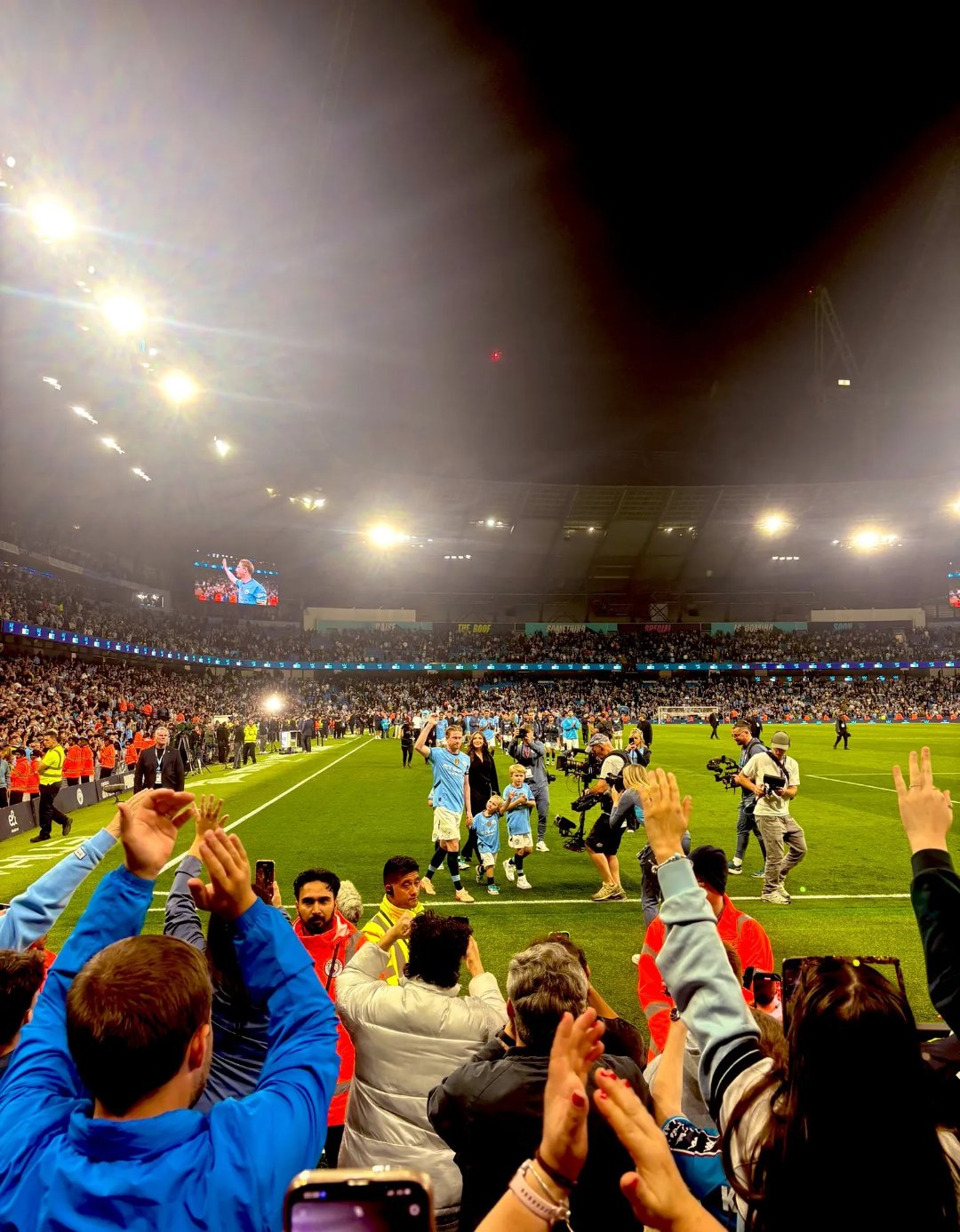 德布劳内回归赛场,爆冷首场状态亮眼,瑞士队观众沸腾!(德布劳内伤情最新情况) 德布劳内回归赛场,爆冷首场状态亮眼,瑞士队观众沸腾!(德布劳内伤情最新情况)