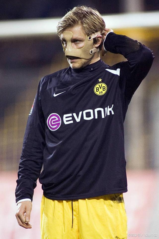 德布劳内回归赛场,爆冷首场状态亮眼,瑞士队观众沸腾!(德布劳内伤情最新情况) 德布劳内回归赛场,爆冷首场状态亮眼,瑞士队观众沸腾!(德布劳内伤情最新情况)